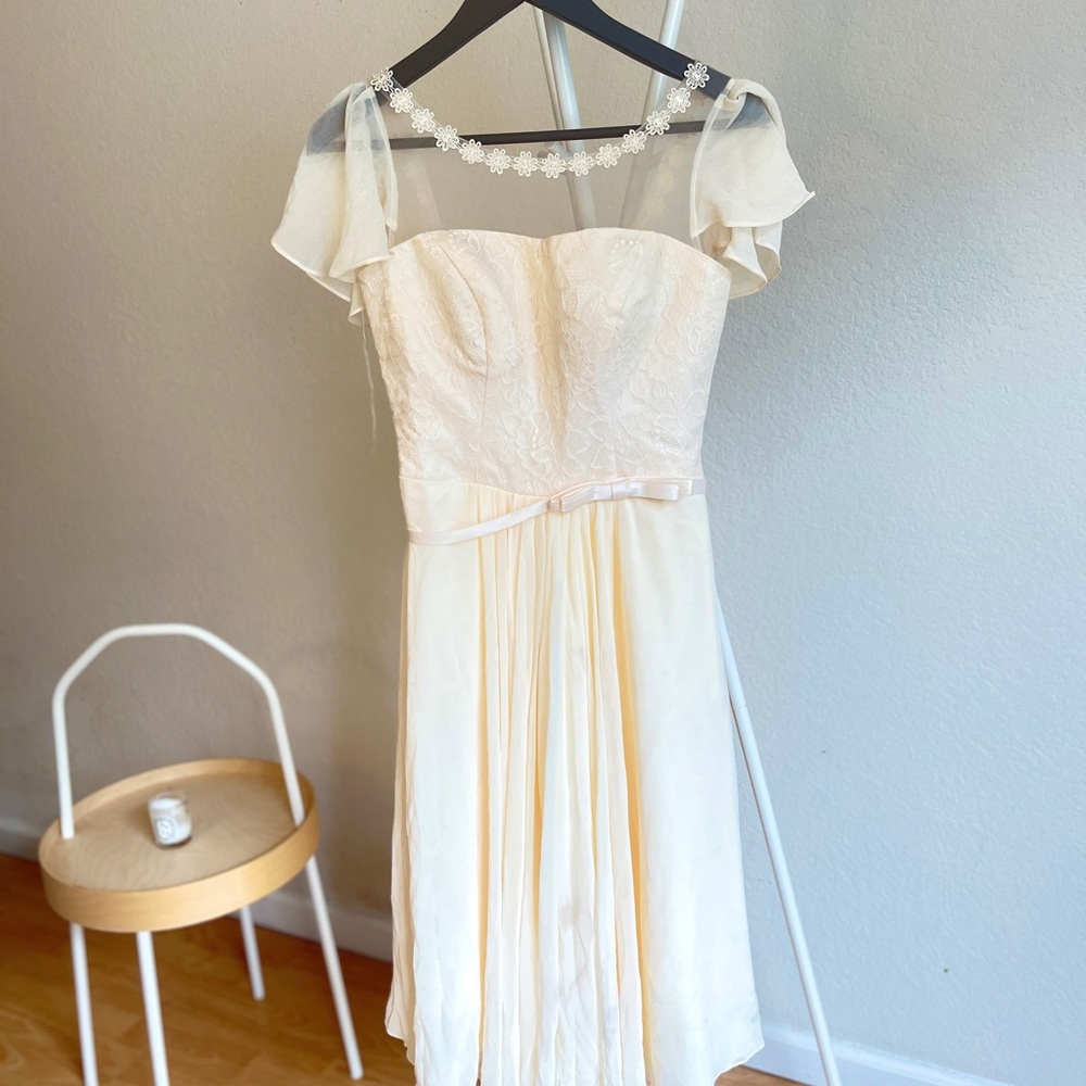 Elegant Cream Lace Dress